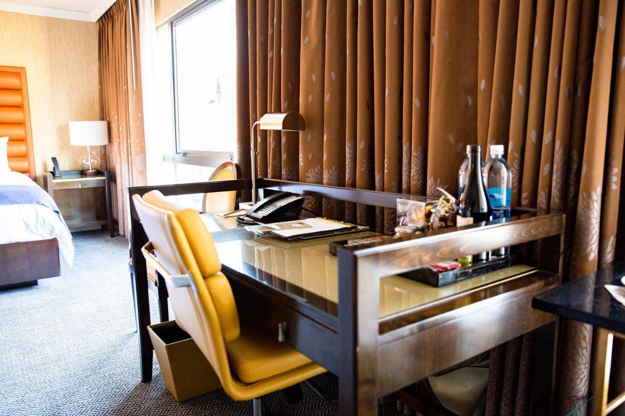 Hotel Dossier 4*