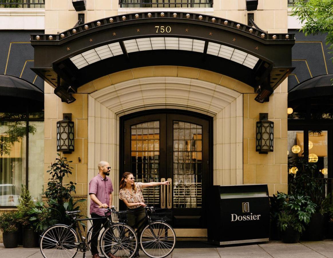 Hotel Dossier