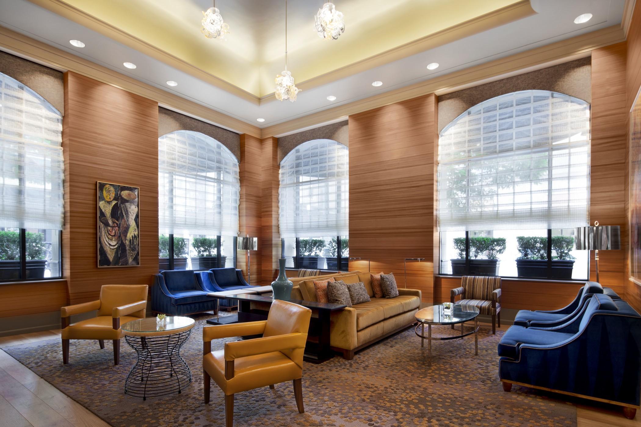 Dossier Hotel