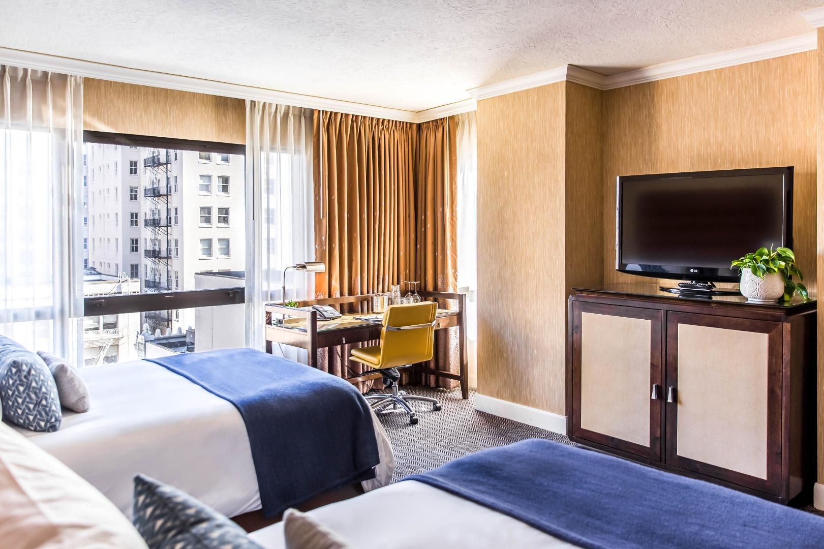 Dossier 4* Portland
