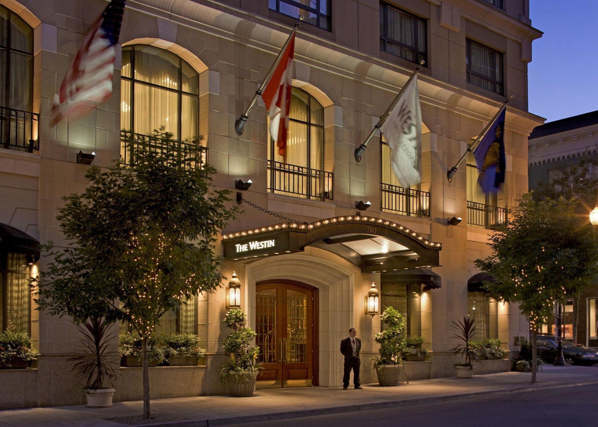 Hotel Dossier