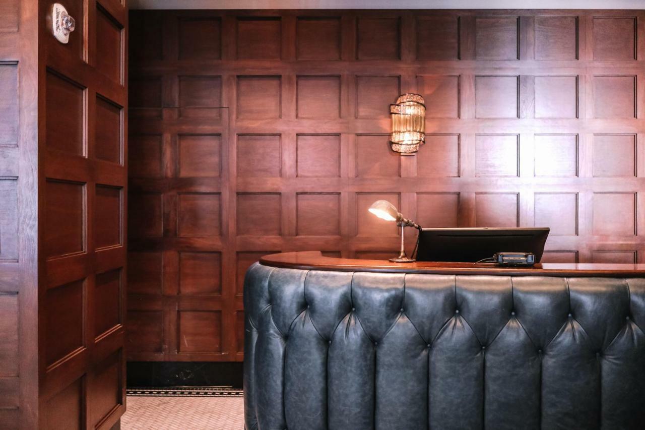 Dossier Hotel 4*